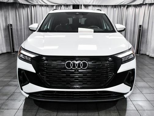 2024 Audi Q4 e-tron 55 Premium Plus