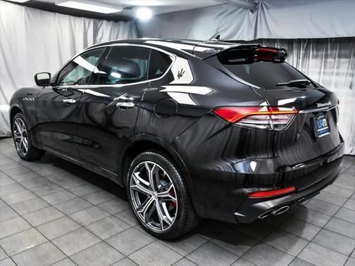 2022 Maserati Levante Modena