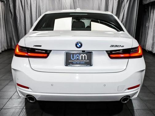 2024 BMW 330e xDrive