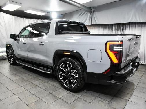 2024 GMC Sierra EV Denali Edition 1