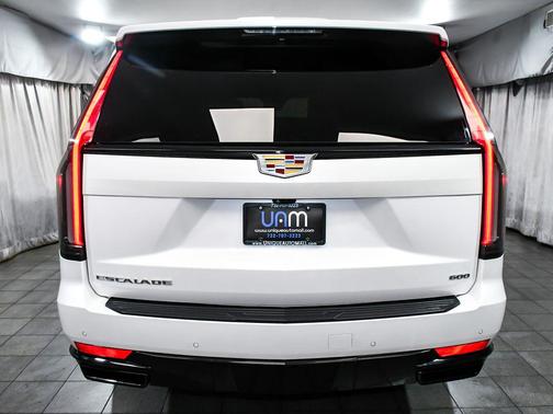 Crystal White Tricoat 2023 Cadillac Escalade ESV Sport Platinum