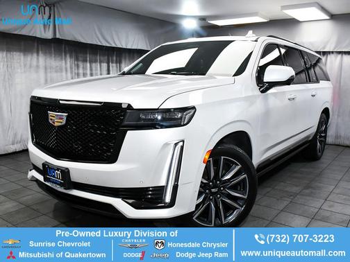 Crystal White Tricoat 2023 Cadillac Escalade ESV Sport Platinum