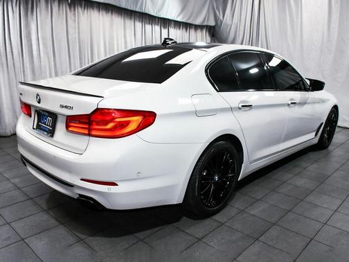 2017 BMW 540 i