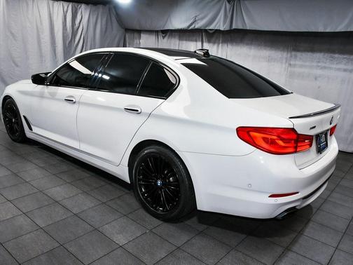 2017 BMW 540 i