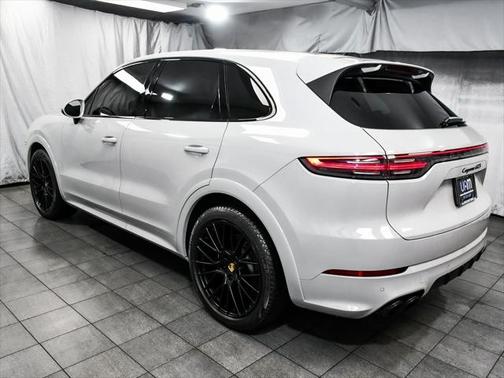 2023 Porsche Cayenne GTS