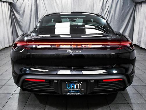 2025 Porsche Taycan Base