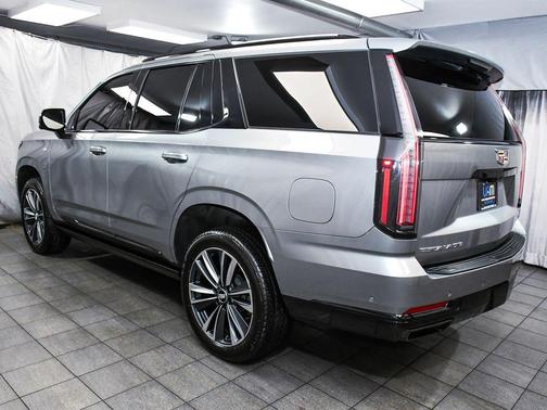 2025 Cadillac Escalade Sport