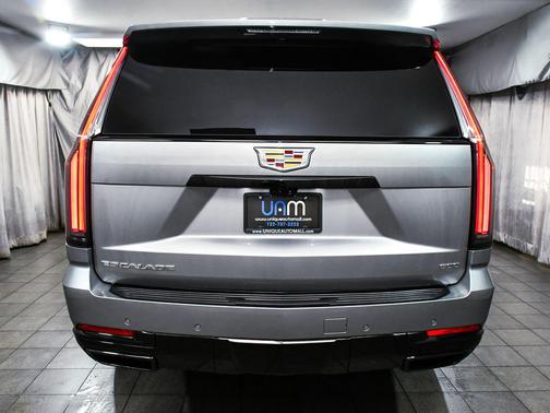 2025 Cadillac Escalade Sport
