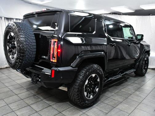 Void Black 2025 GMC HUMMER EV SUV 2X