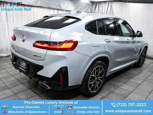 2023 BMW X4 xDrive30i