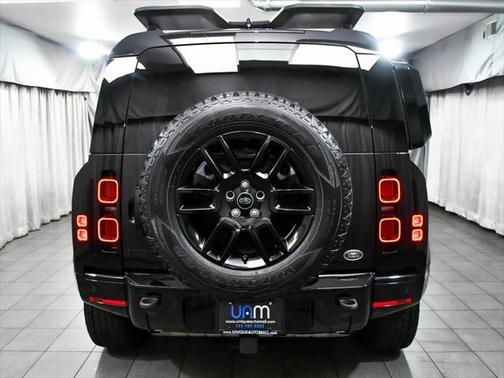 2022 Land Rover Defender 110 X-Dynamic HSE