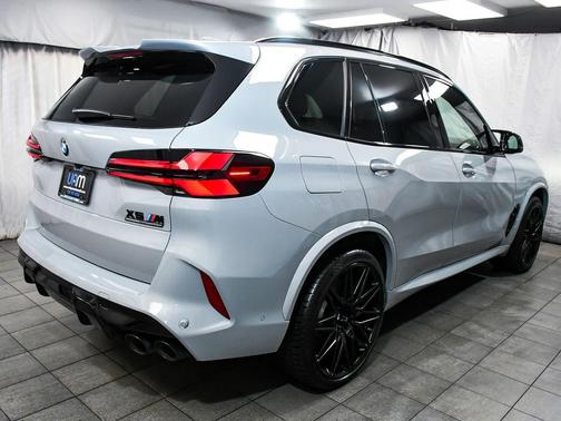 Brooklyn Grey Metallic 2025 BMW X5 M Competition