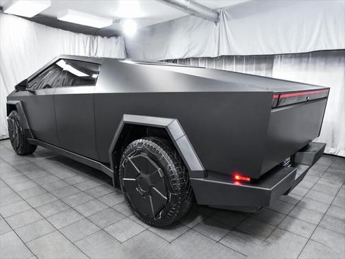 2024 Tesla Cybertruck Cyberbeast
