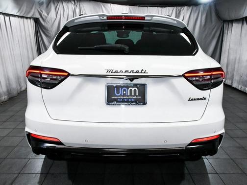 2022 Maserati Levante Modena