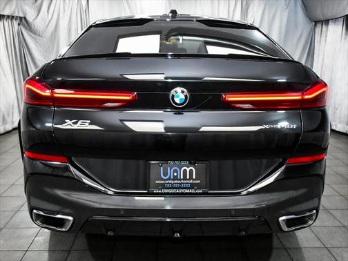 2025 BMW X6 xDrive40i