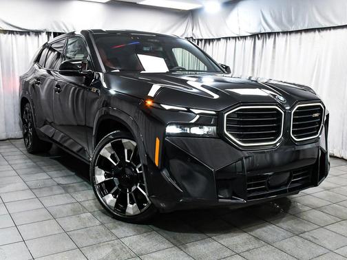 Black Sapphire Metallic 2023 BMW XM Base
