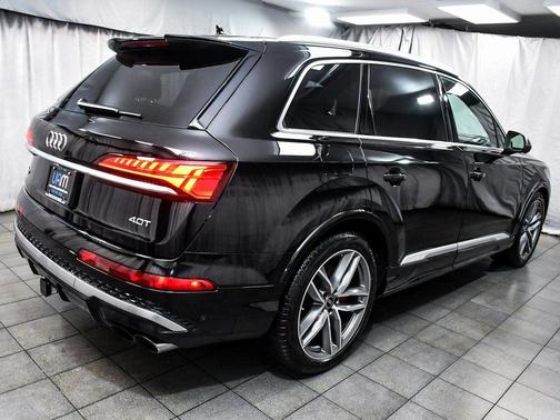 Mythos Black Metallic 2025 Audi SQ7 4.0T Premium Plus