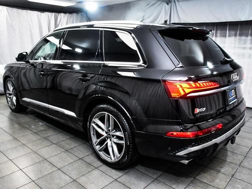 2025 Audi SQ7 4.0T Premium Plus