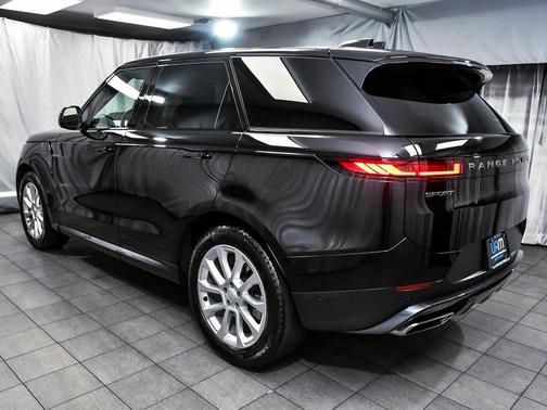 2024 Land Rover Range Rover Sport P360 SE