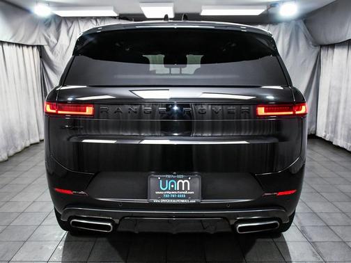 2024 Land Rover Range Rover Sport P360 SE