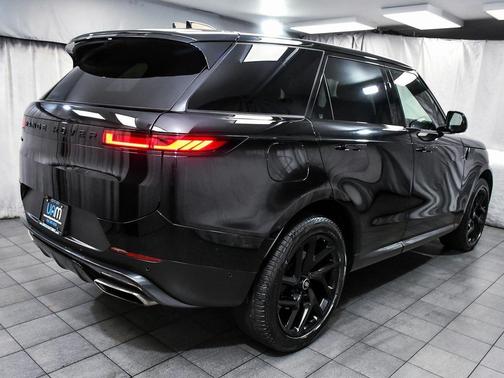 2024 Land Rover Range Rover Sport P360 SE