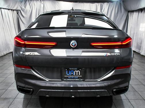 2023 BMW X6 M50i