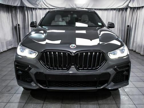2023 BMW X6 M50i