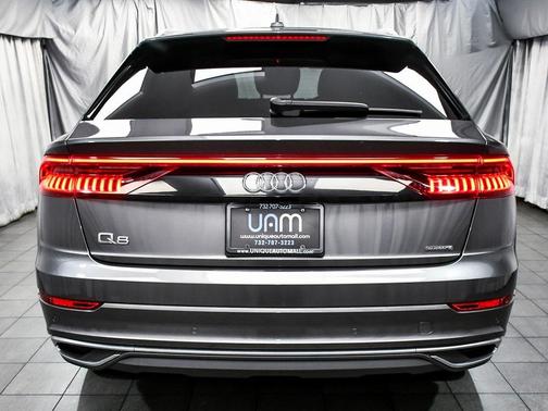 2021 Audi Q8 55 Premium Plus