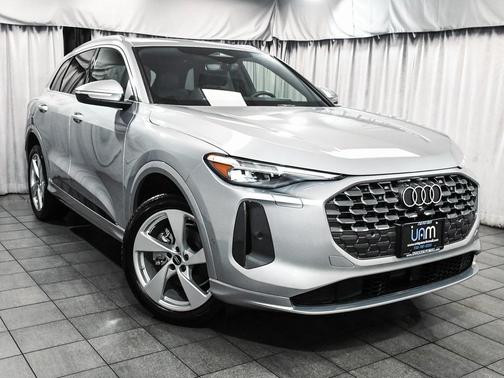 2025 Audi Q5 Premium Plus