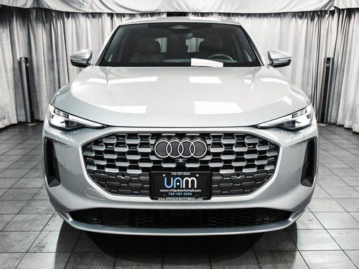 2025 Audi Q5 Premium Plus