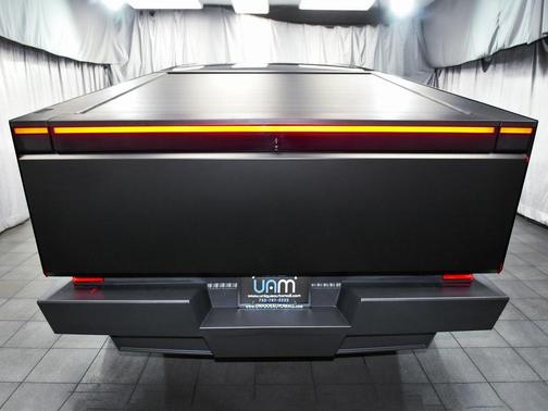 2025 Tesla Cybertruck Cyberbeast
