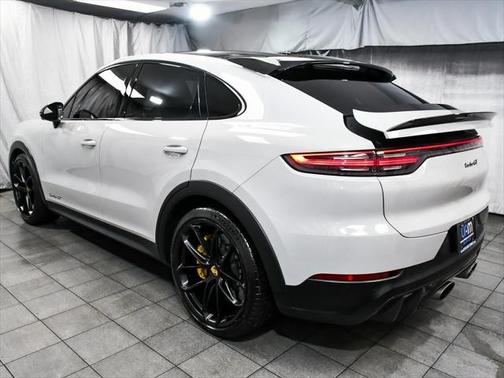 2023 Porsche Cayenne Turbo GT