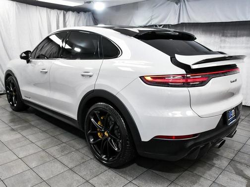 2023 Porsche Cayenne Turbo GT