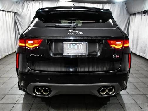 2020 Jaguar F-PACE SVR