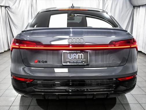 2024 Audi SQ8 e-tron Sportback Prestige