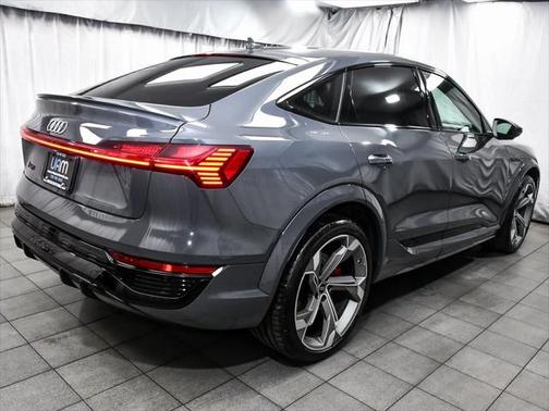 2024 Audi SQ8 e-tron Sportback Prestige