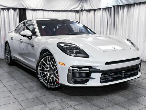 2025 Porsche Panamera Panamera Turbo E-Hybrid