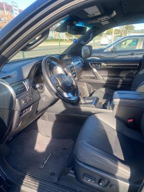 2023 Lexus GX 460 Premium