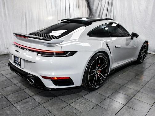 2024 Porsche 911 Turbo