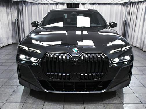 2023 BMW 760 i xDrive