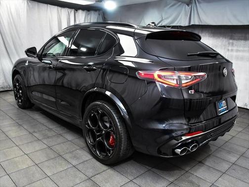 2024 Alfa Romeo Stelvio Quadrifoglio
