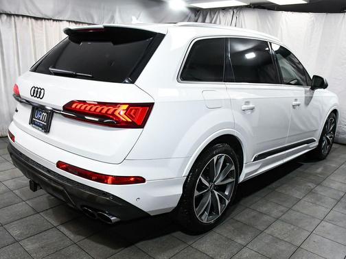 Glacier White 2021 Audi SQ7 4.0T Premium Plus