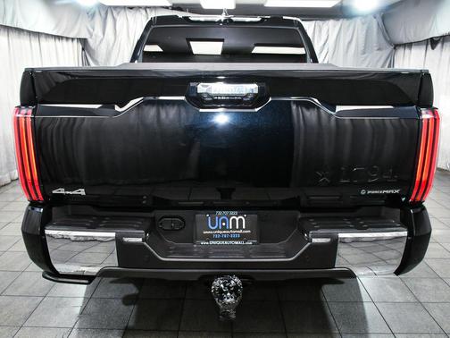 2025 Toyota Tundra Hybrid 1794 Edition