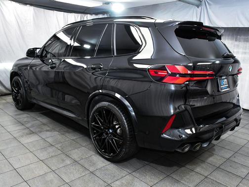 Black 2024 BMW X5 M Competition