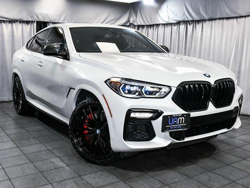 2021 BMW X6 M50i