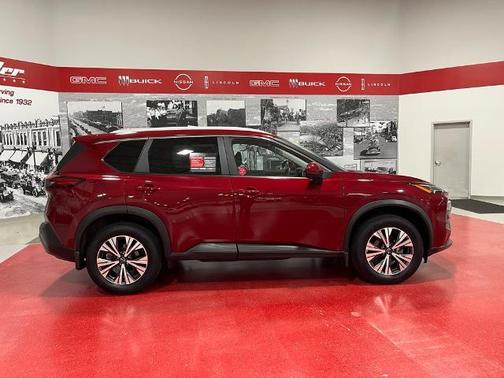 2022 Nissan Rogue SV