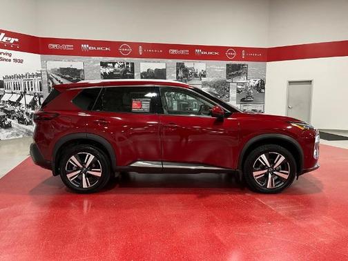 2023 Nissan Rogue SL