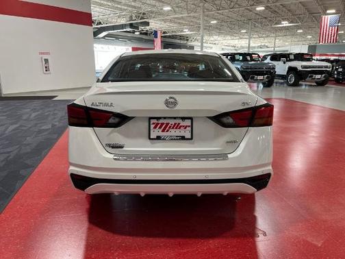 2022 Nissan Altima 2.5 SV
