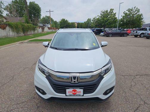 Platinum White Pearl 2022 Honda HR-V EX