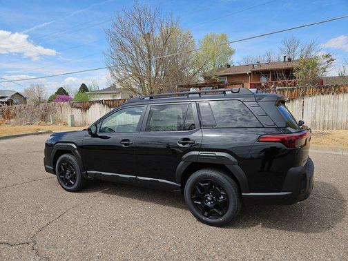 Crystal Black Silica 2026 Subaru Outback Limited